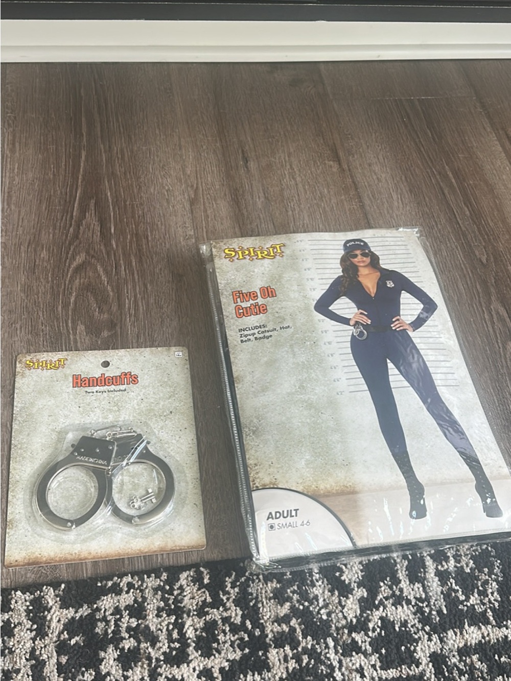 Spirit Five Oh Cutie Costume Set with Silver Handcuffs - Black